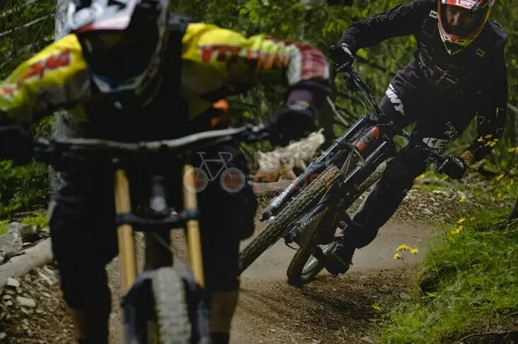 putting hybrid tires on mountain bike