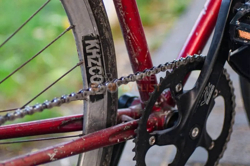 A close up of a bicycle chain.